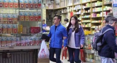 熊黛林产双胞胎